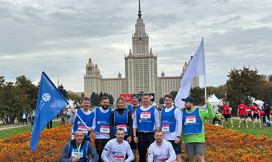 Работники Россети Научно-технического центра приняли участие в массовом полумарафоне «Моя столица» -2025